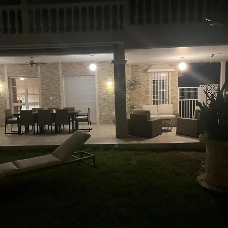 Family With Private Swimming Pool & Garden * ماربيا